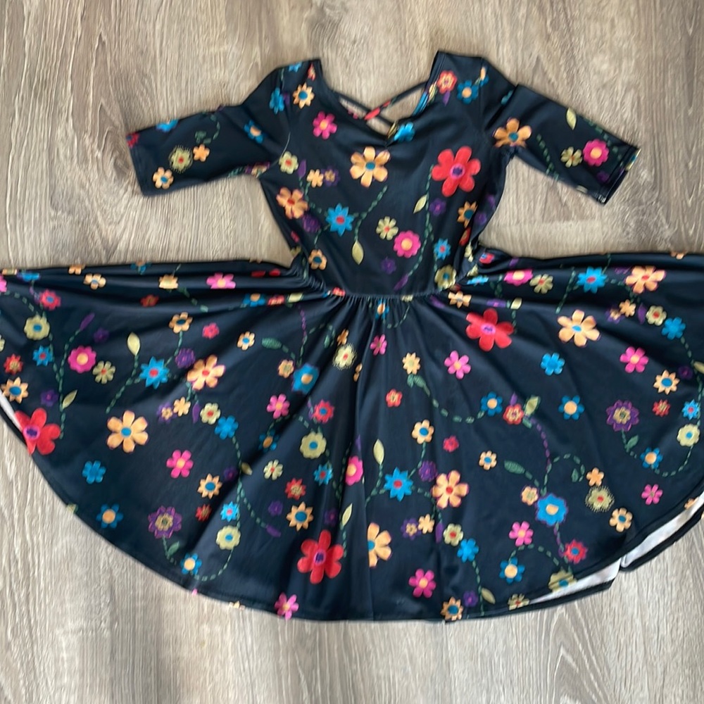 🌼Dot Dot Smile dress, size 7.